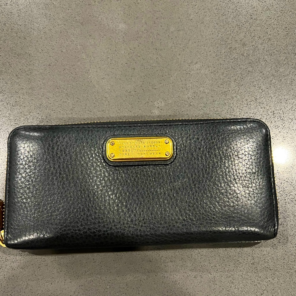 Marc Jacobs wallet